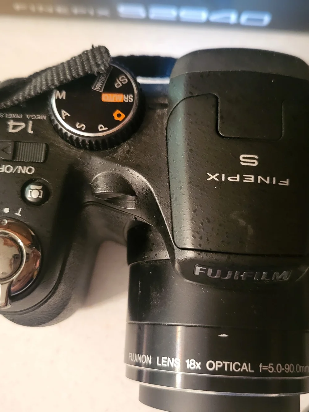 Fujifilm FinePix S2940 Black Bridge Digital Camera 14MP 18x Zoom HDMI